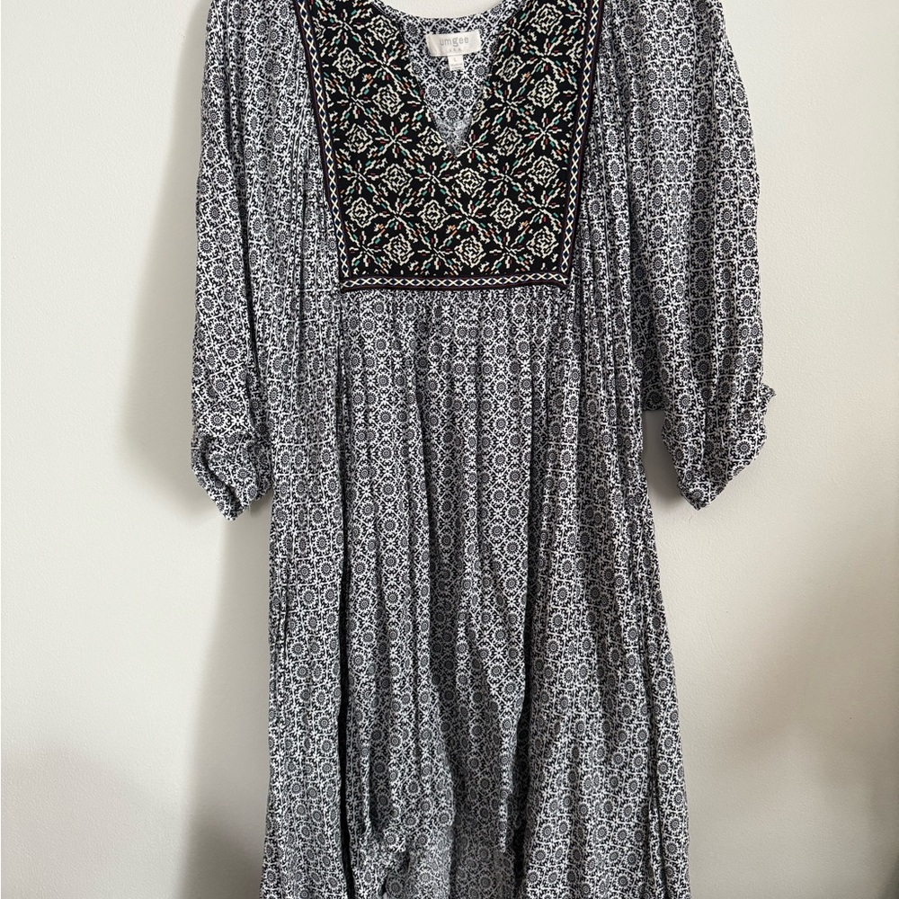 Umgee Black and White Geometric Long Sleeve Dress